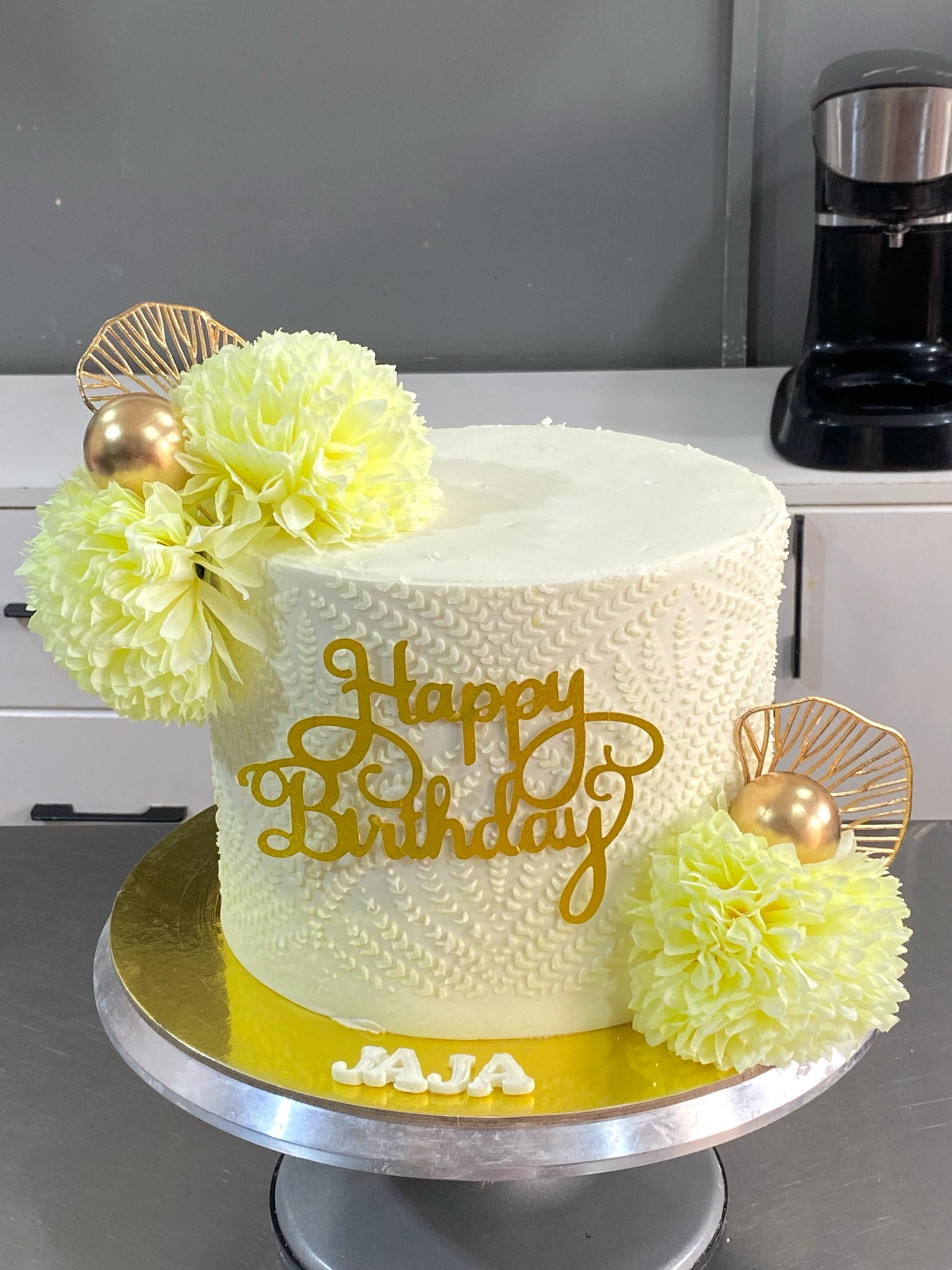 Elegant Yellow Bloom Cake